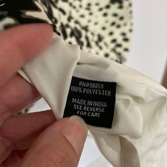 W118 by Walter Baker Animal Print dress. Medium. Cream, black, dark Green - Picture 6 of 8